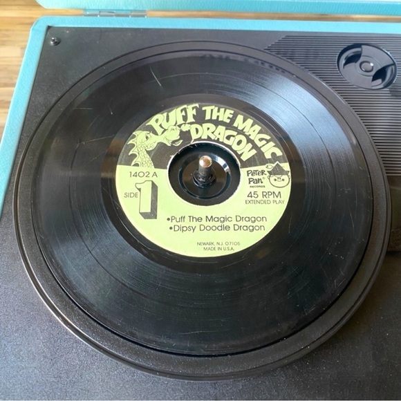 VINTAGE Peter Pan 45 RPM Vinyl Records - Wizard of Oz, Puff the Magic Dragon - Picture 6 of 8